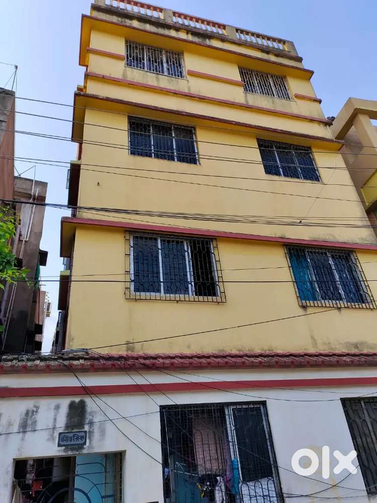 2BHK flat at Mukundapur beside Uttalika
