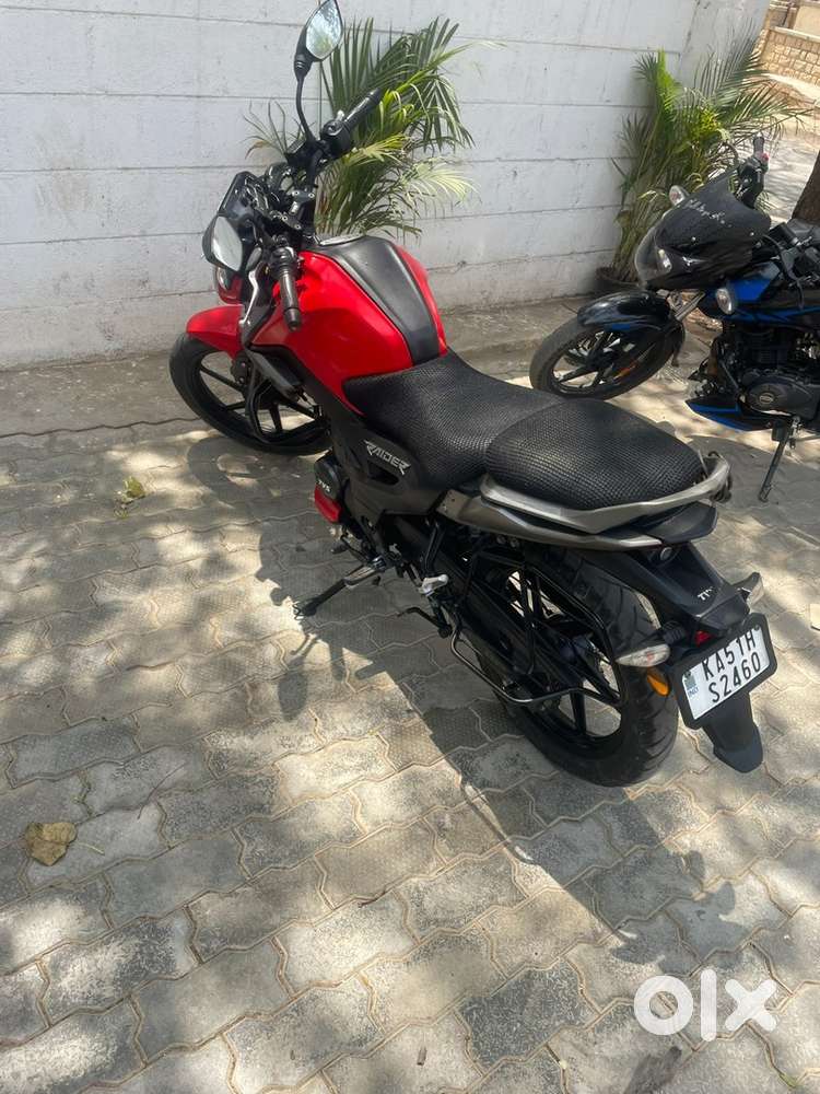 TVS Raider
