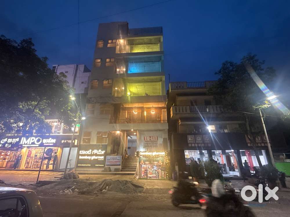 Hrbr layout Commercial building for sale