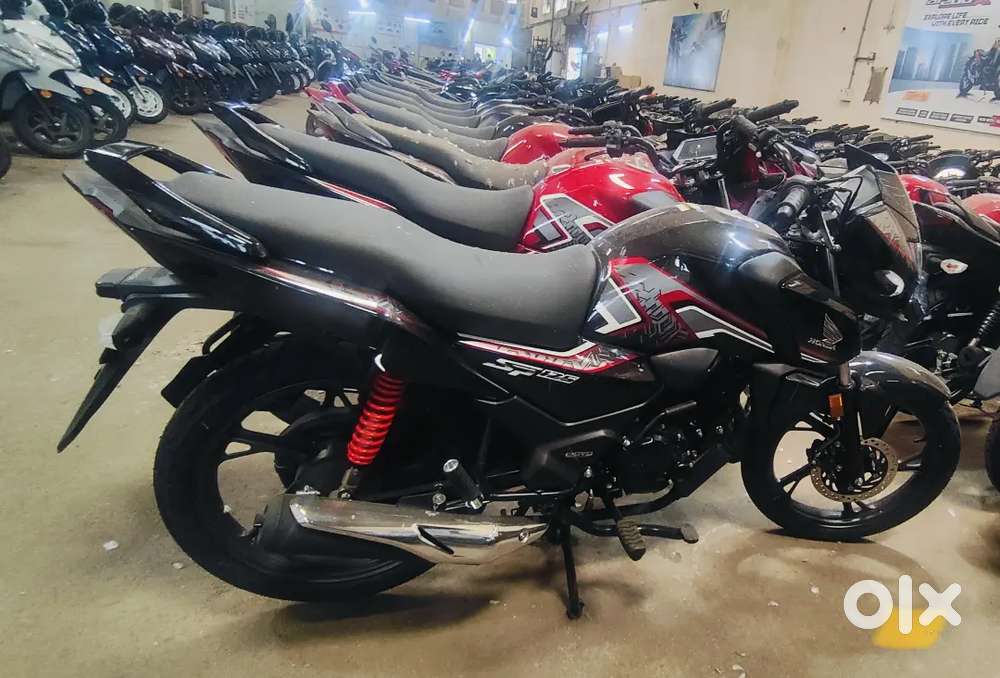 SP125CC -12000/- DOWN PAYMENT FREE ACCESSORIES.