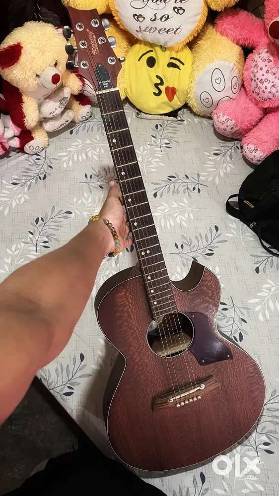 Kriston Acoustic Guitar – Well Maintained, Premium Sound Quality