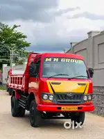 Mahindra optimo tipper