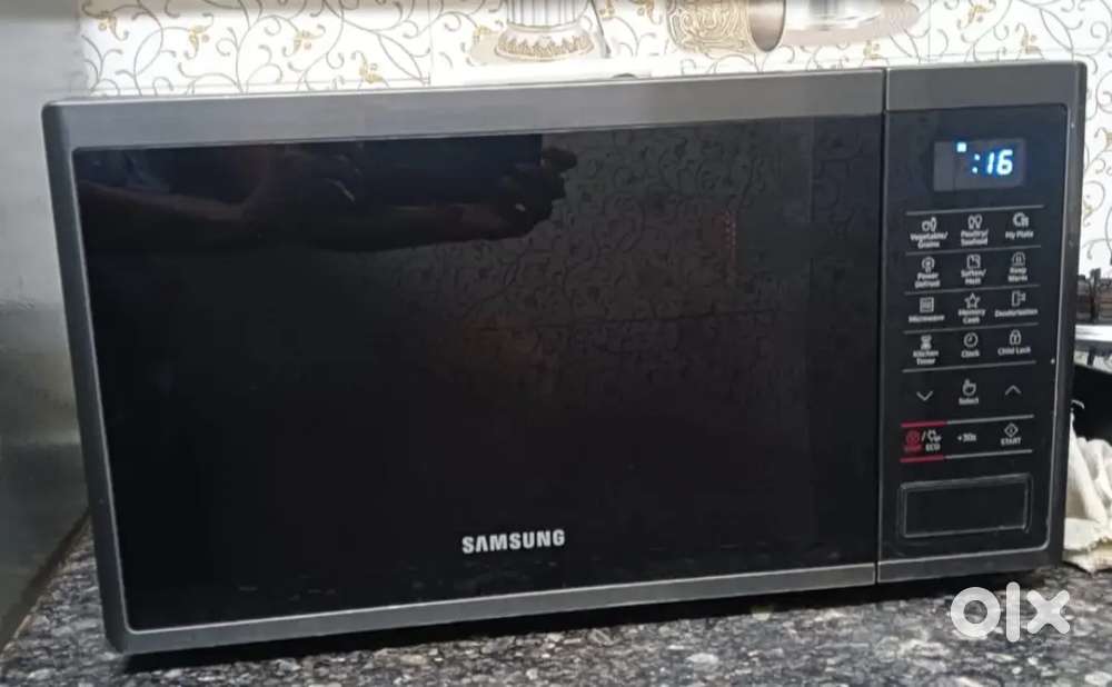 Samsung 23L Solo Microwave Oven MS23J5133AG