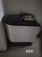 Whirlpool 7.5kg semi automatic washing machine