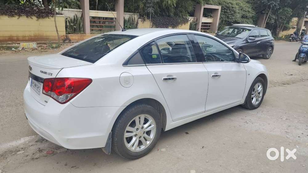 Chevrolet Cruze 2017 – Well Maintained, Single Owner