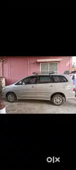 Toyota Innova 2013
