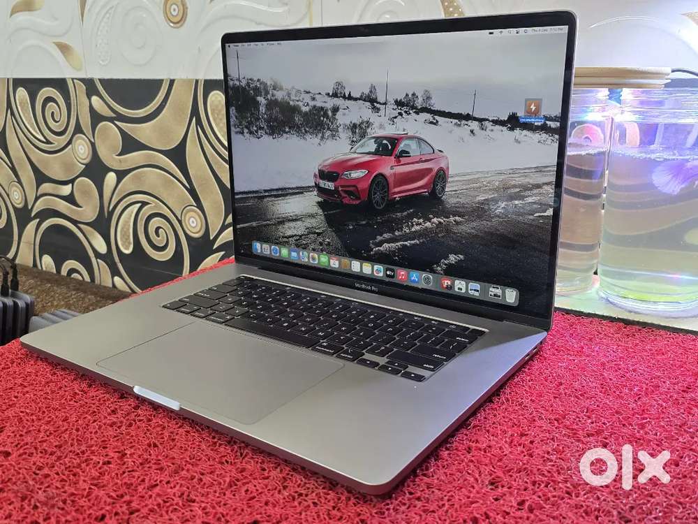 Apple Macbook Pro 2021 i7 16gb 512gb 5.5gb Graphics 16inch Retina