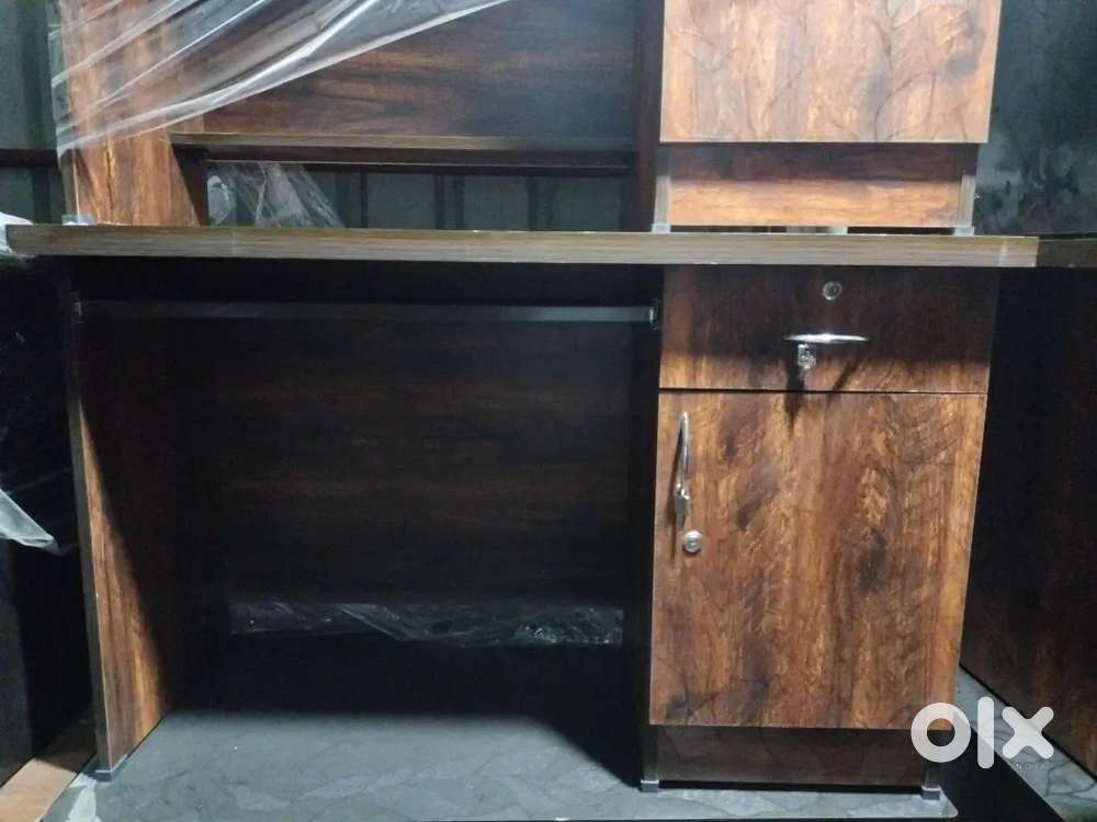 Computer table 50no available