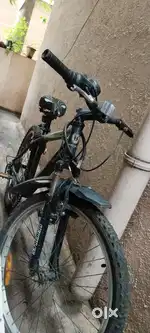 good condition single hand cycle