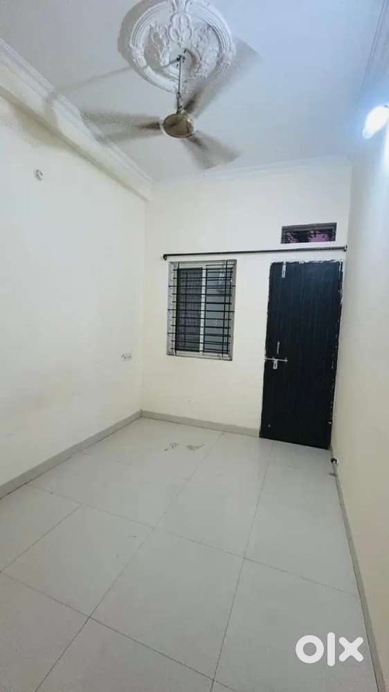 1 bhk house ground floor
