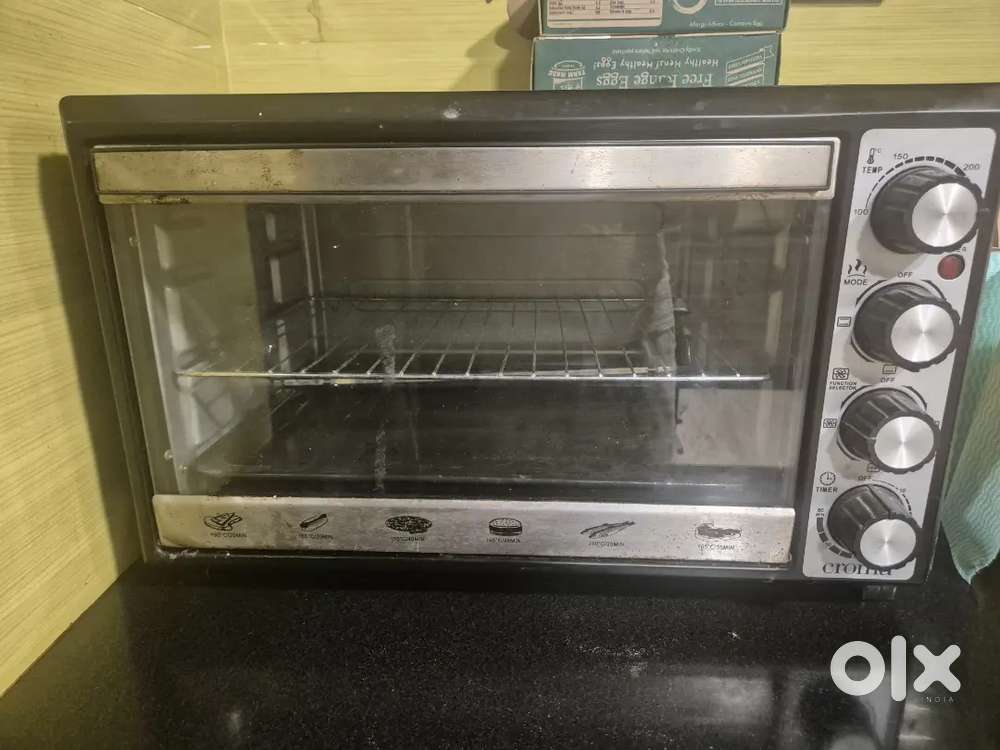 OTG oven with multibake options