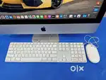 Apple i Mac 21.5lnch lntel i5 8GB Ram 256GB Apple SSD All Accessories