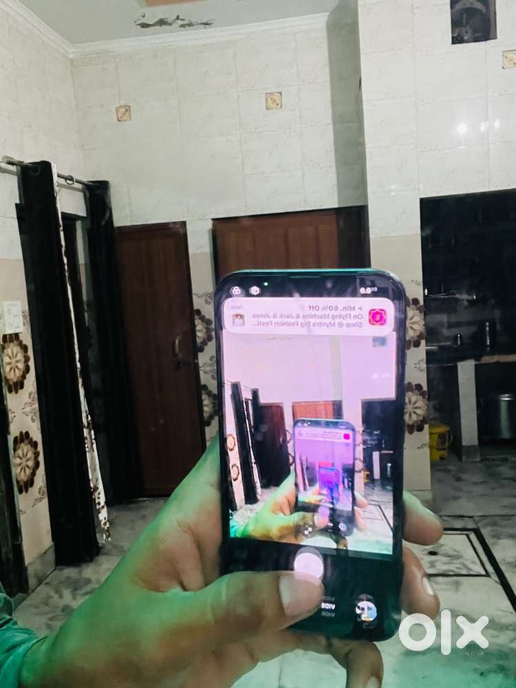 I phone 13 pro blue colur