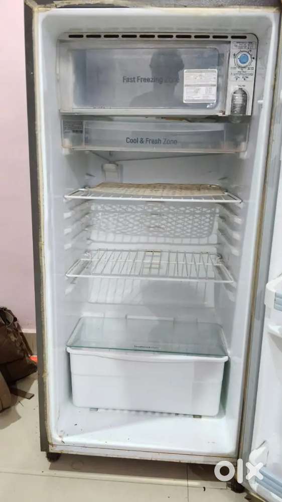 Fridge 185 L