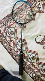 Badminton racket