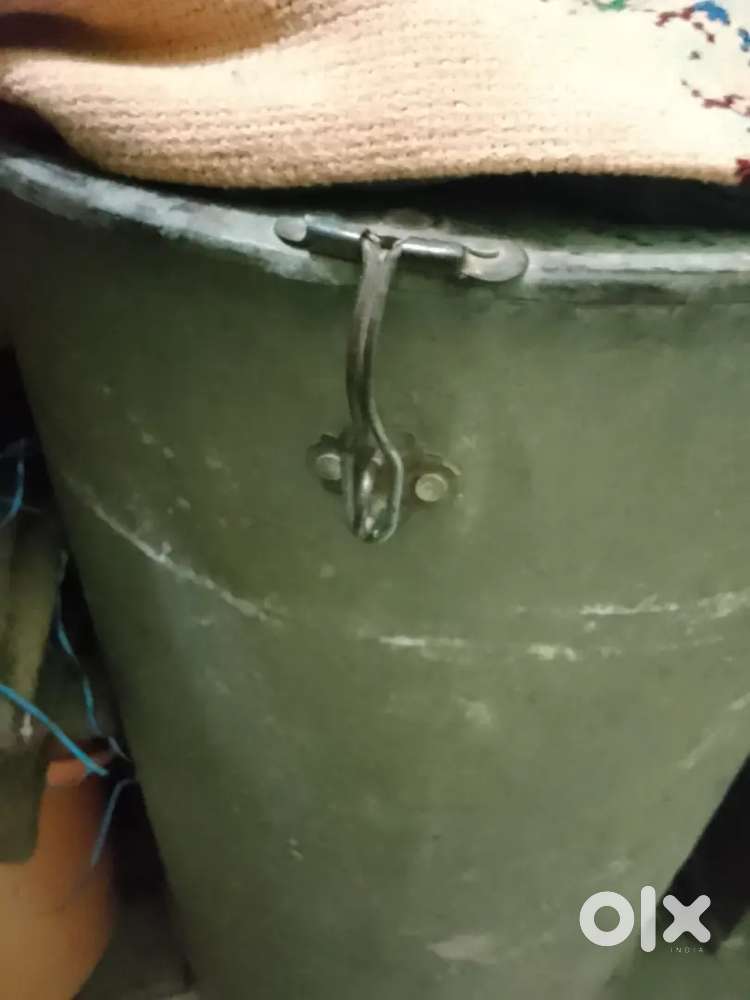 2  Aluminium Container(50 kg Each)