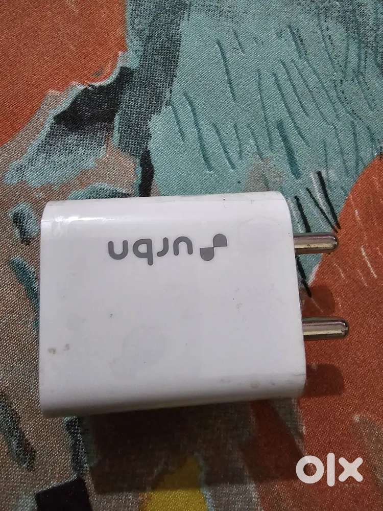 Urbn orignal type c 20 watt charger
