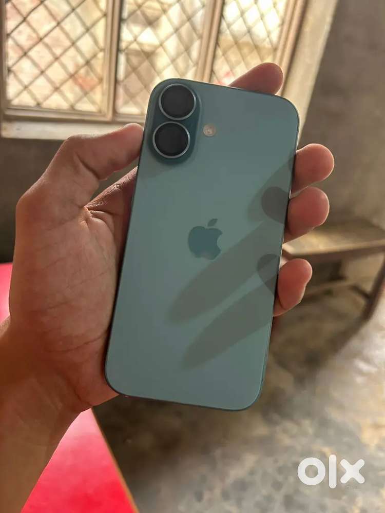 iPhone 16  second hand model good condition in your budget