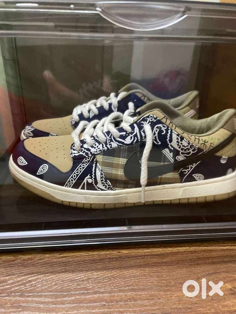 Air jordan 1 UA ( NEXT TO OG)