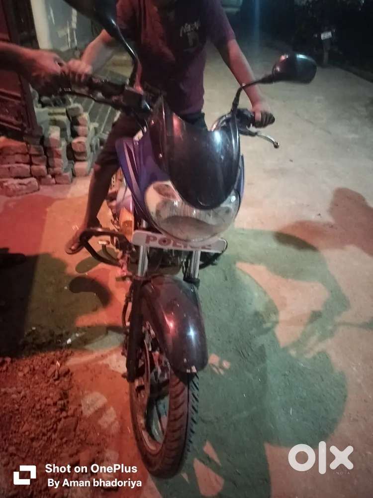 Bajaj discover motercycle