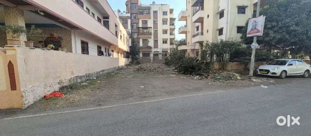 3500 sq ft Open for Rent - Roadside Access, Parking/ Material storage