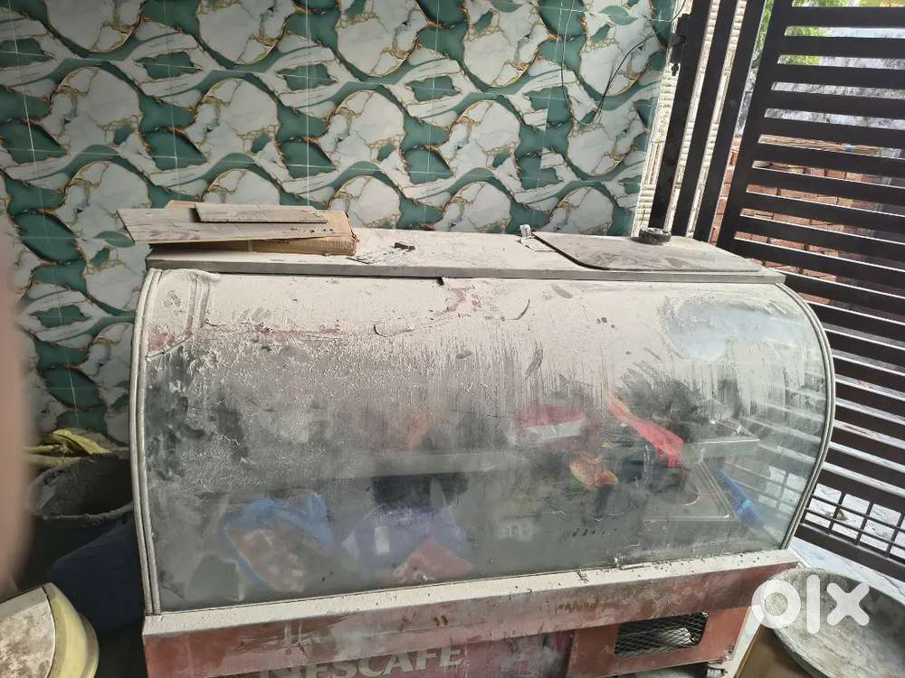 Fridge counter