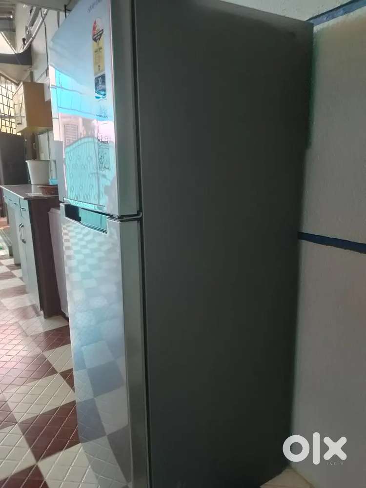 SAMSUNG FRIDGE