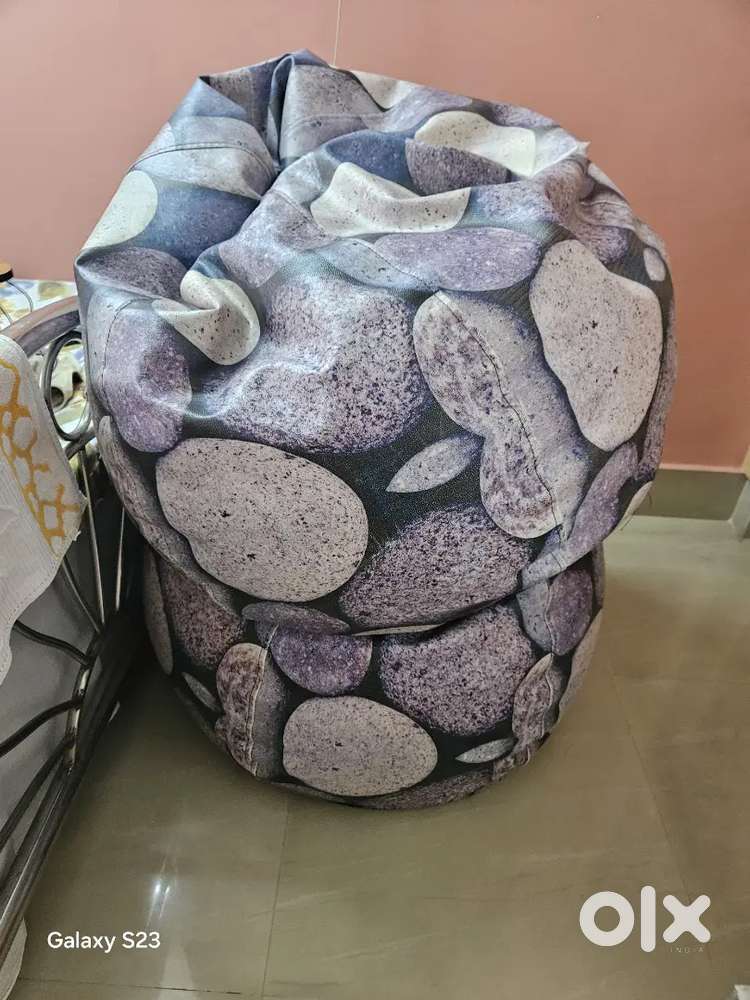 2 Bean bags on sale