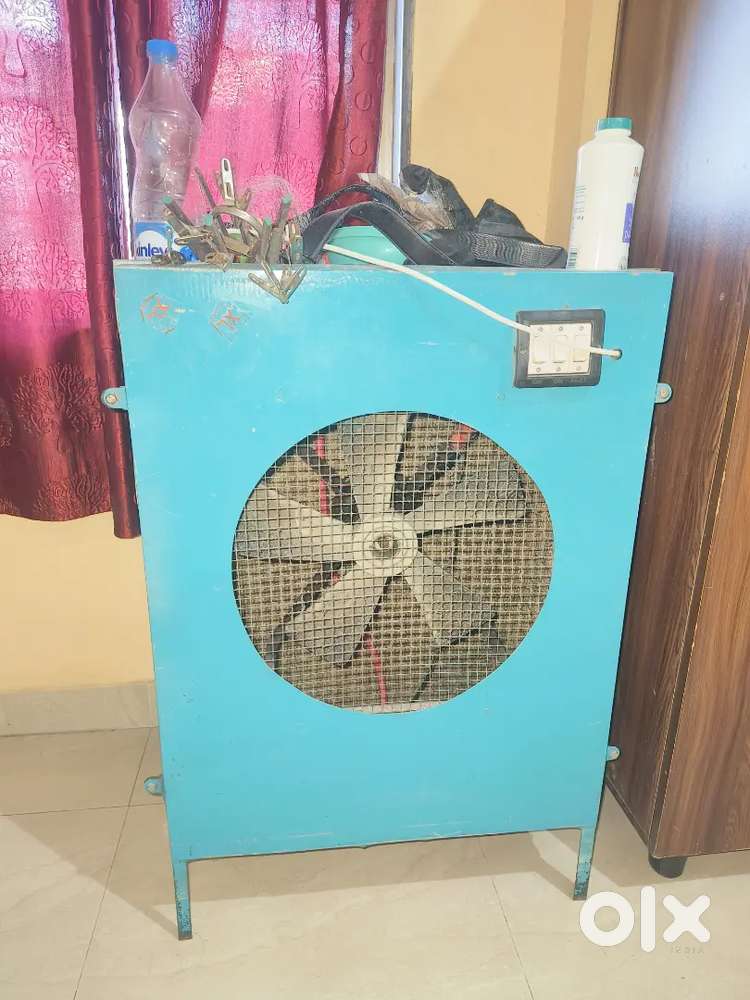 Cooler fan for sale. 2 year old. Just take and use