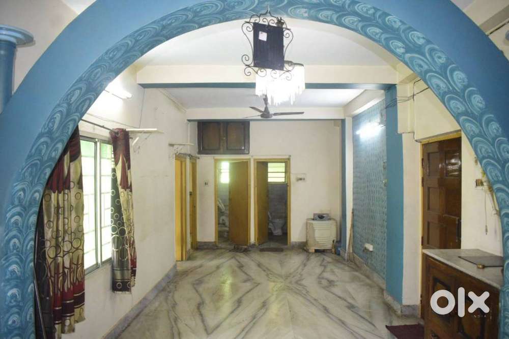 Road side ,open in all directions flat for sale in Kestopur