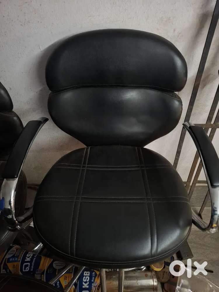 Saloon chairs 5left