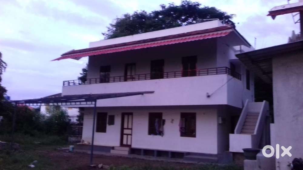 Newly Built 2BHK Flats at Kozhinjampara Pallimedu