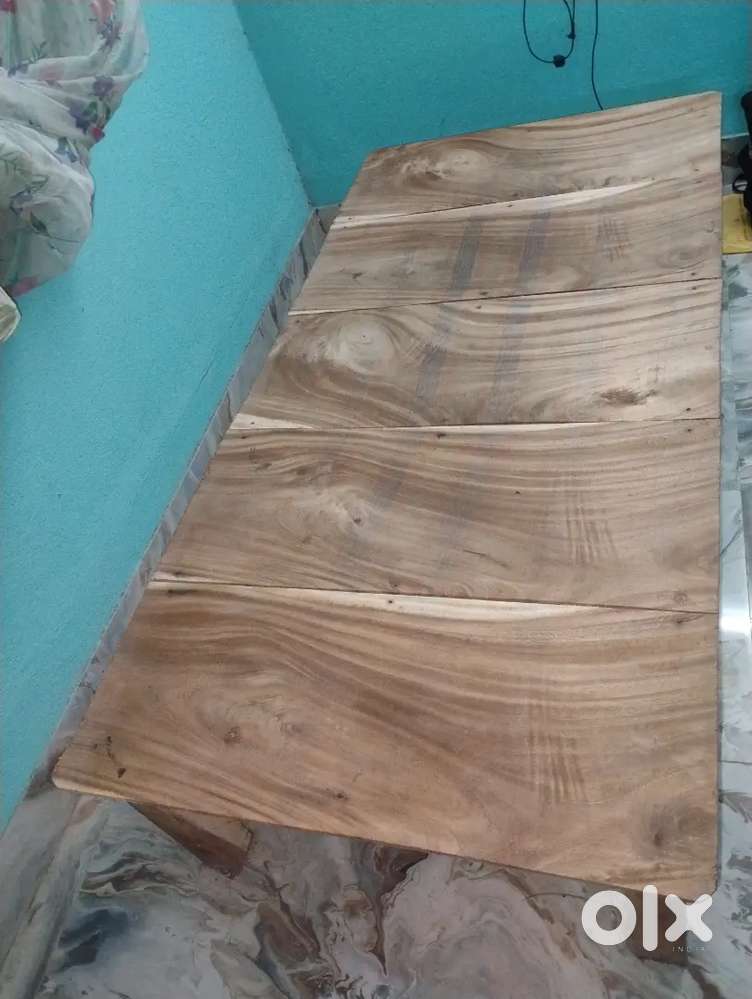 Combo: Wooden bed (Single, 3 months new condition) + red mattress