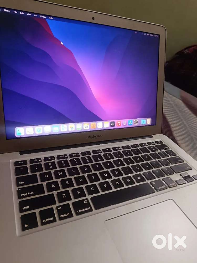 Mack book air good condition