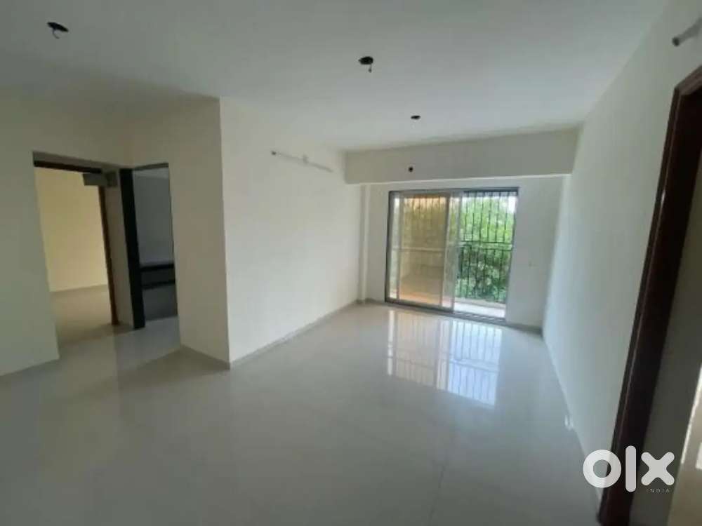 With Western toilet 1bhk flat available on Rent in ULWE sec 20