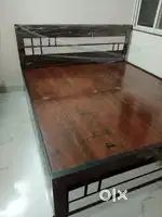 Complete bed room set