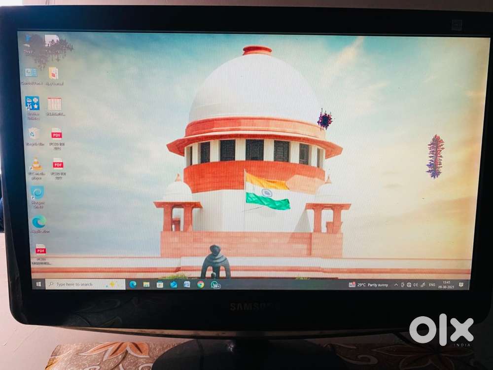 Dell CPU and Samsung LED, full set up with Brother Printer and Table.