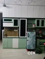 जैसे “Lucknow में 2BHK  Prime Location, Parking + Balcony”।