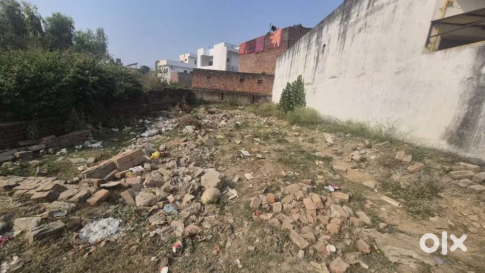 Plot For Sale in Tyagi Garden