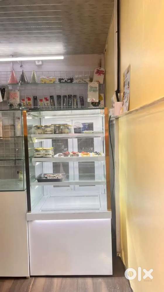 Display fridge