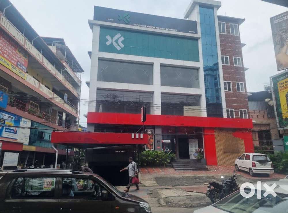 14 cent 18600 sqft 8.4 lakh income