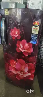 HEAVY QUALITY REFRIGERATOR AVAILABLE
