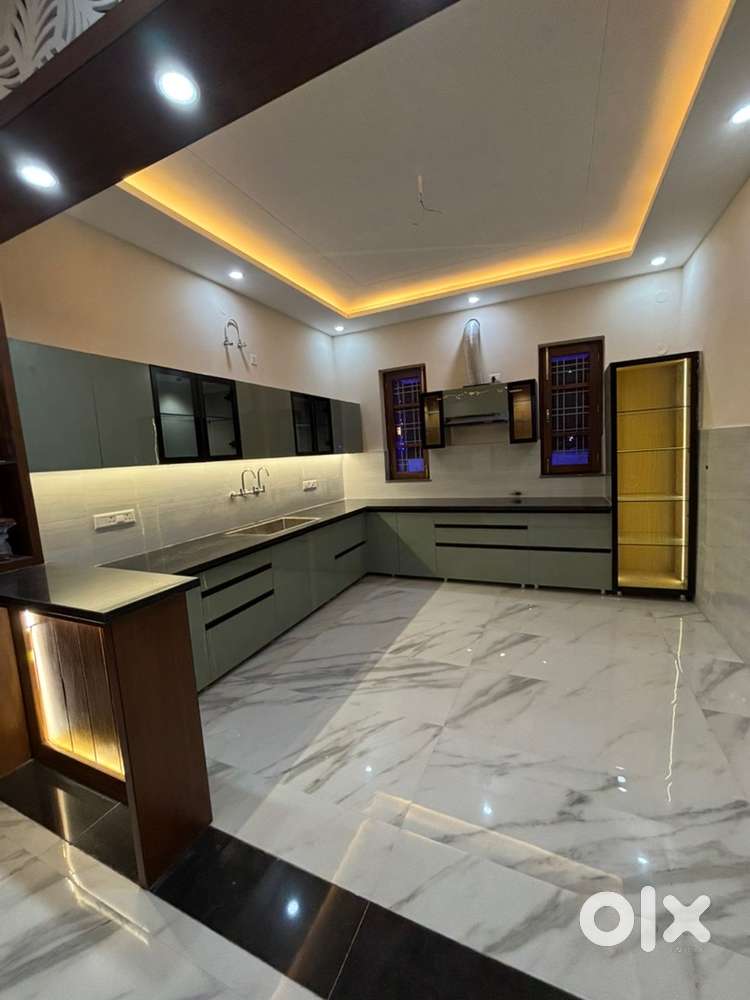 4BHK VILLA FOR SALE (Gated society )