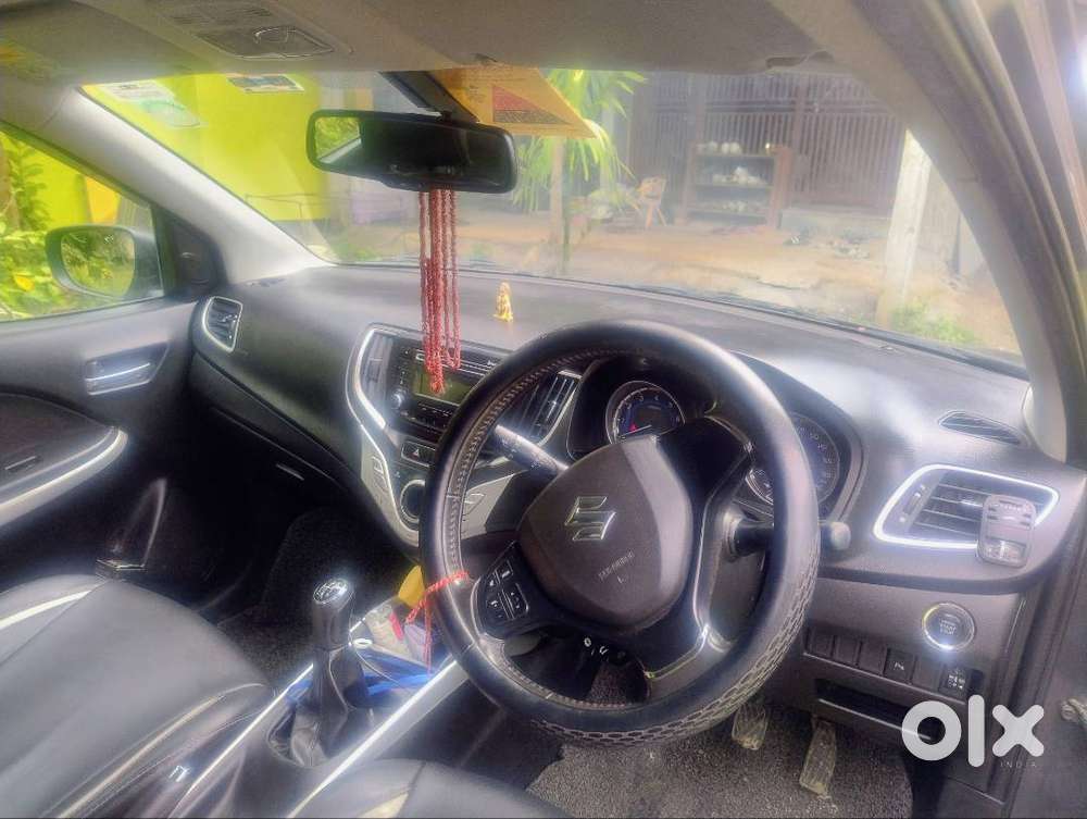 Single hand used Baleno Zeta. Well maintained.
