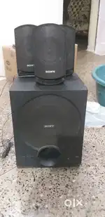 Sony speaker 5 in 1 and tv  samsung 12000