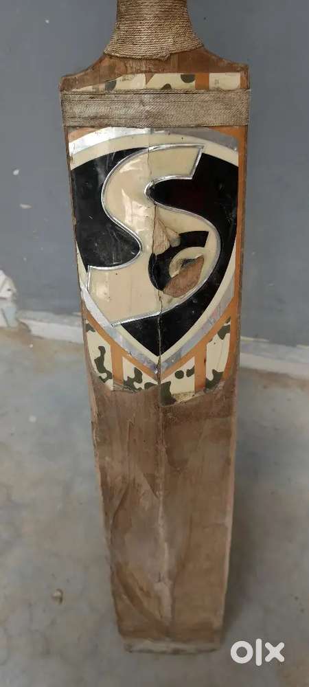 SG Bat  ( KASHMIR WILLOW) (KLR ULTIMATE)