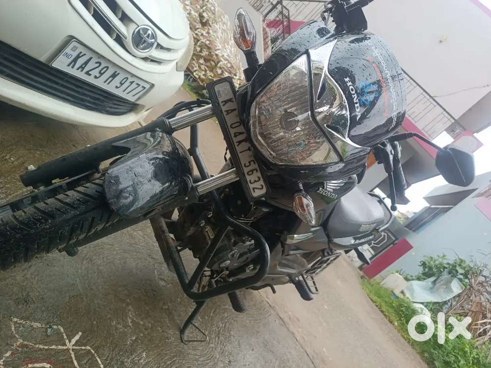 New Bs6 rermarky used showroom serviced brand new