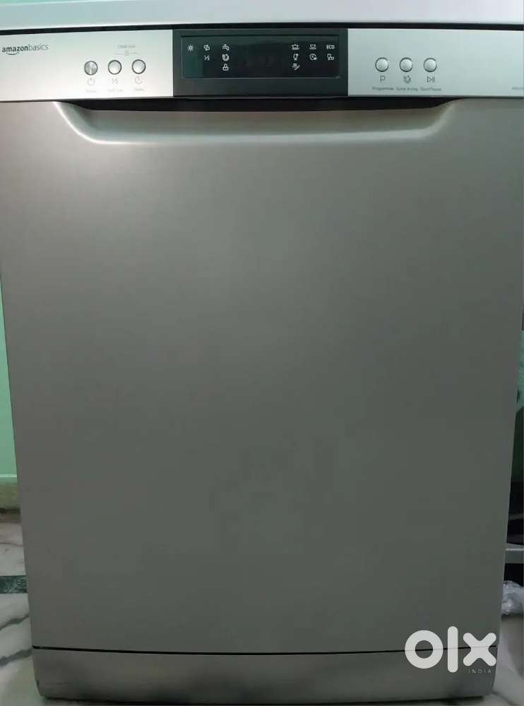 Dish washer in excellent condition rarely used