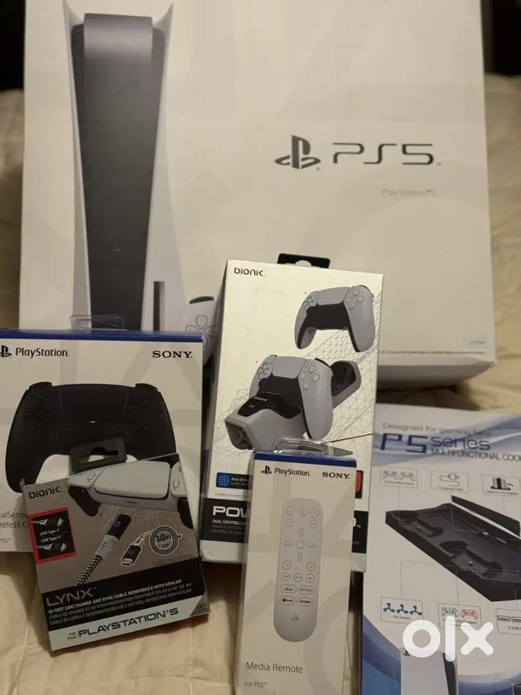 Sony PS5 6 Piece Bundle New In Box