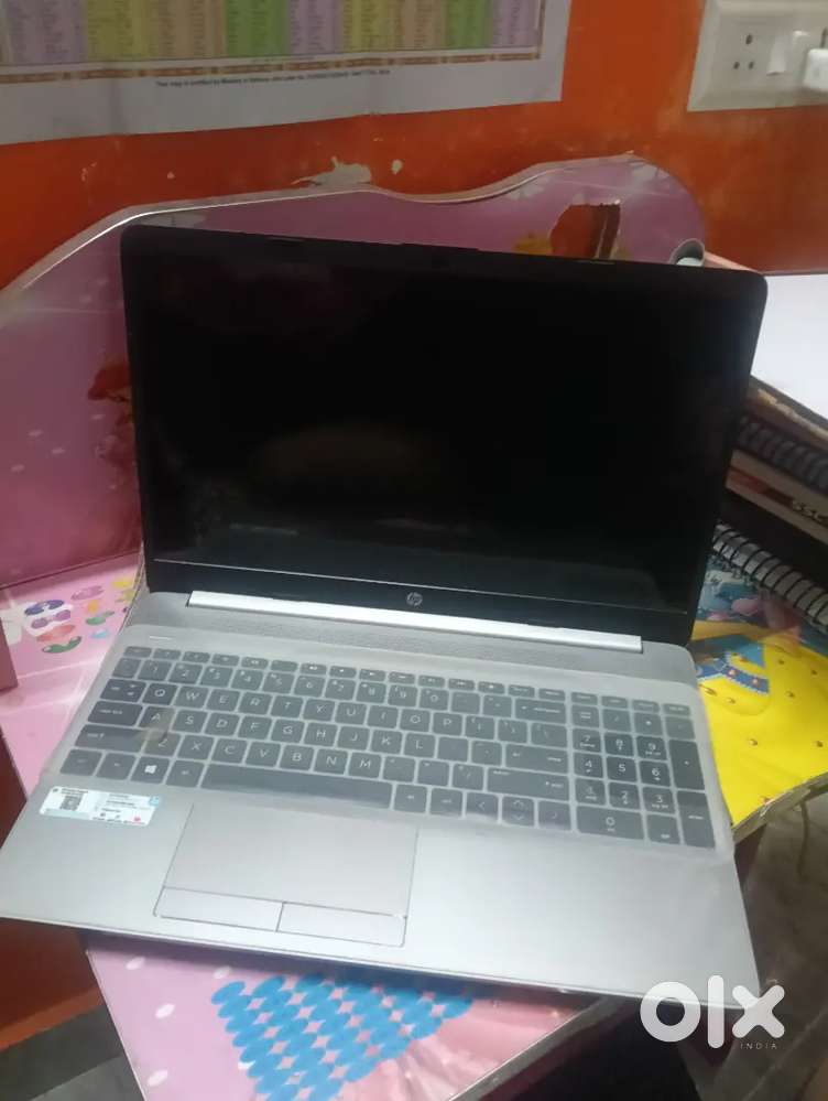 Hp laptop (8gb ram , 512 gb rom SSD amd Ryzen 5 processor )